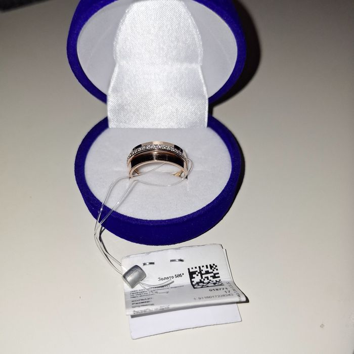 Продам золотое кольцо