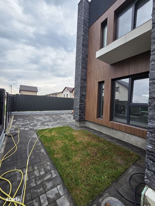 VILĂ PREMIUM – Zona Mărgelelor-Bragadiru- Independentă energetic