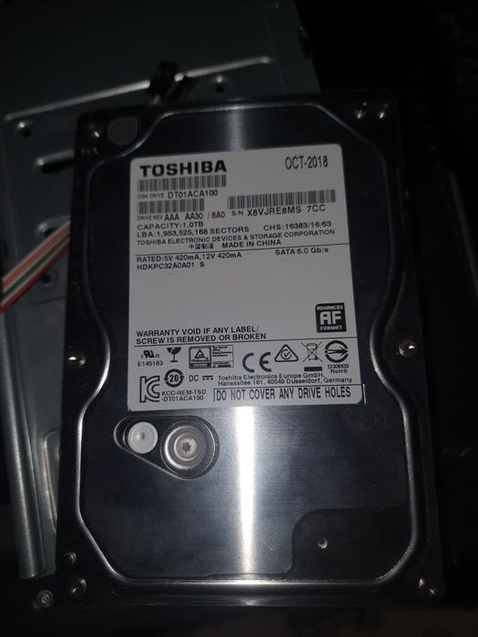 Toshiba жесткий диск 1тб