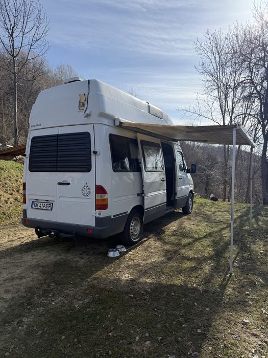 Autorulota Mercedes Sprinter James Cook 316