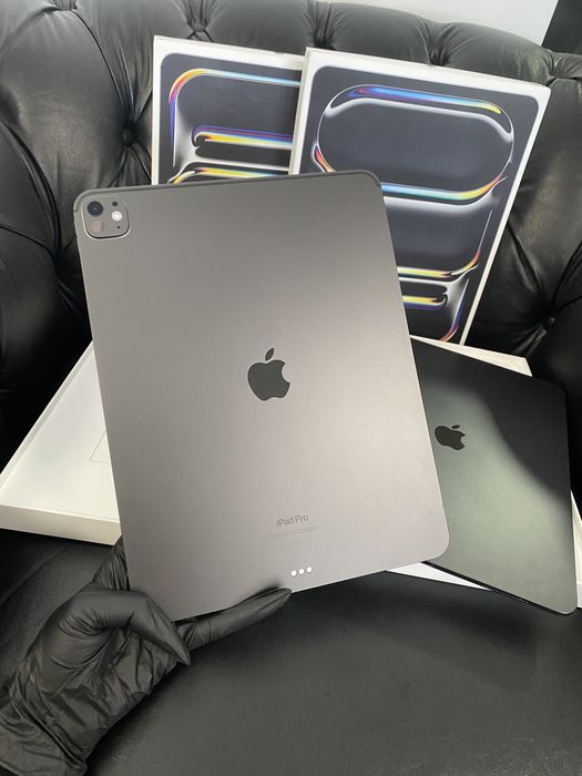 iPad Pro 13-Inch / 256 GB / Space Black
