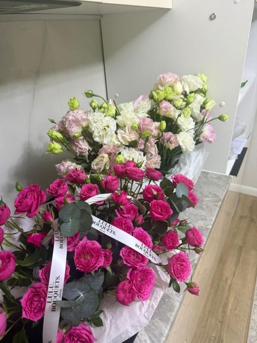 Цветы все по 5000 тенге