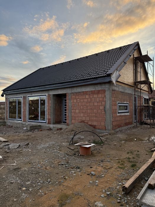 Casă NZeB pentru familie, 118 mp + caștig mansarda 80 mp, teren 500 mp