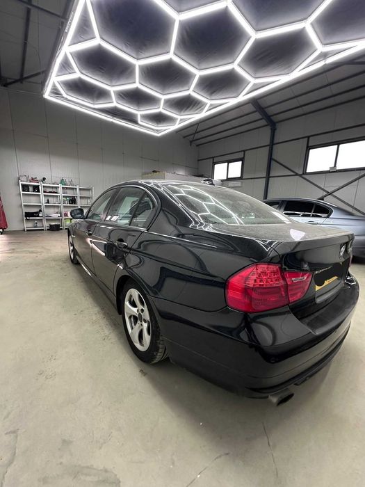 Dezmembrez BMW Seria 3 E90 LCI