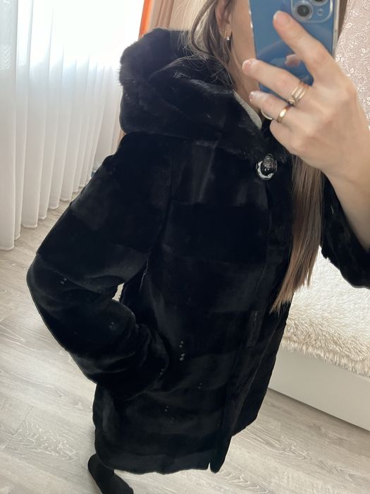 Продам шубу норка бобер