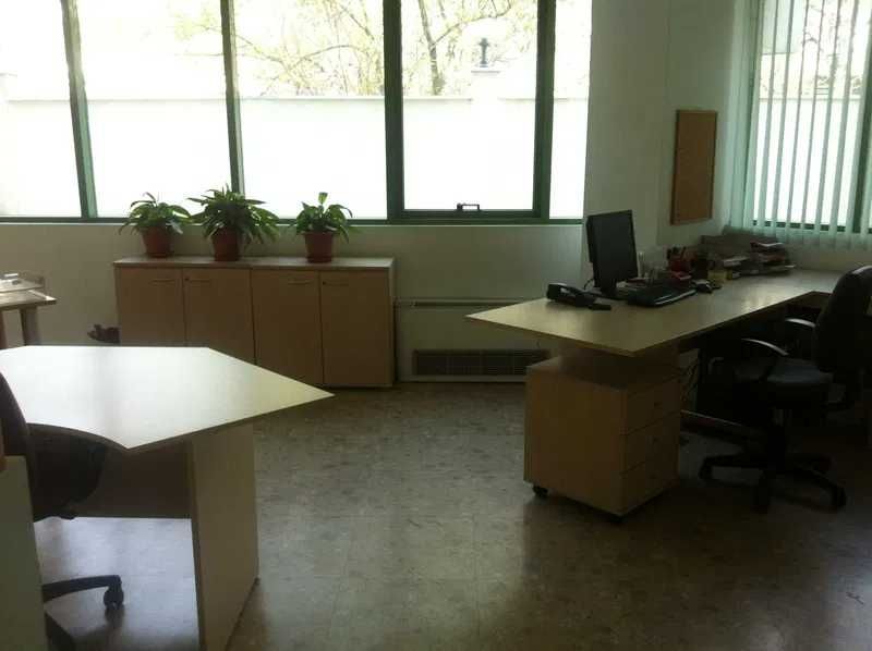 Големи офис бюра