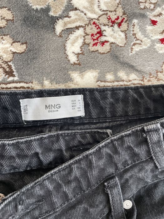 Джинсы красивые