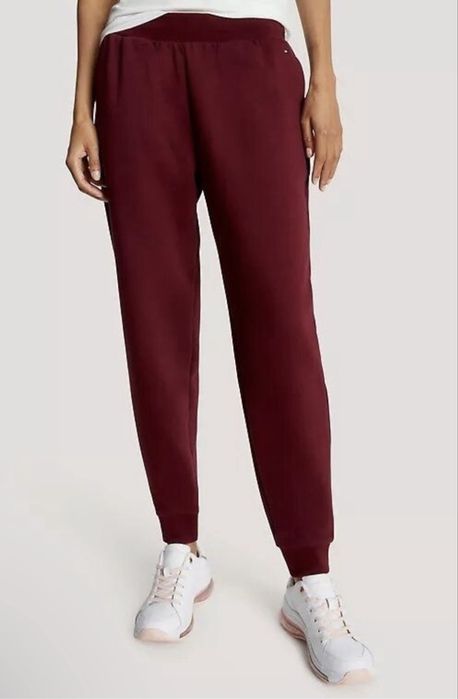 Tommy hilfiger костюм
