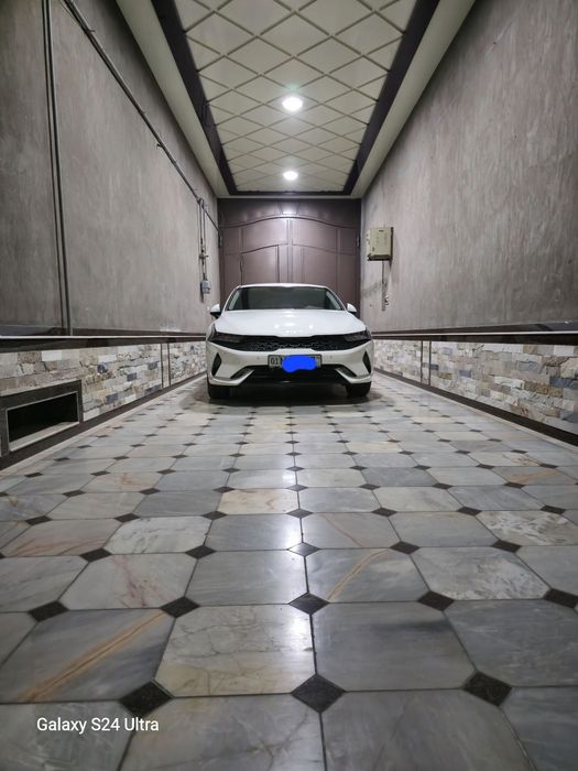 КИА. К5 Пристиж +