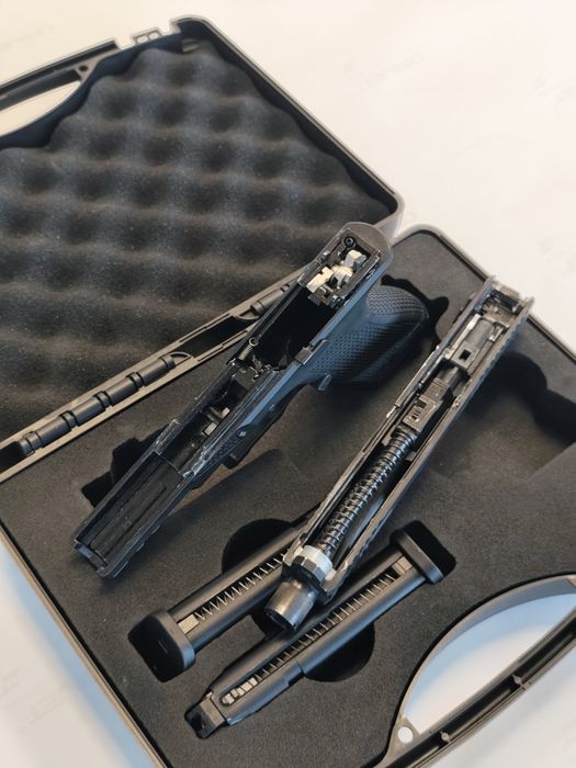 Pistol airsoft Novritsch SSP18 GBB