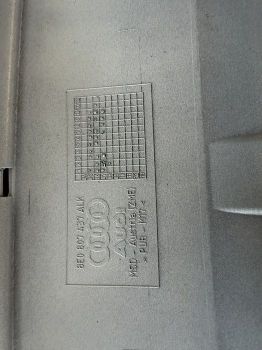 Оригинални нови Audi A4 B7 DTM предна и задна броня с карбонов лип