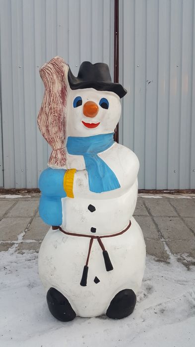 Снеговик из гипса