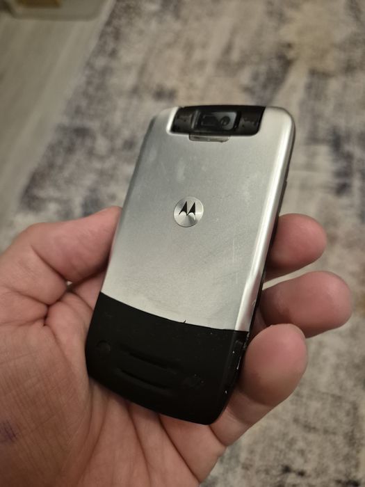 Telefon Motorola v6