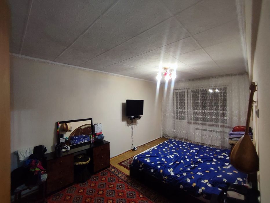 Продам 3 -комнатную квартиру