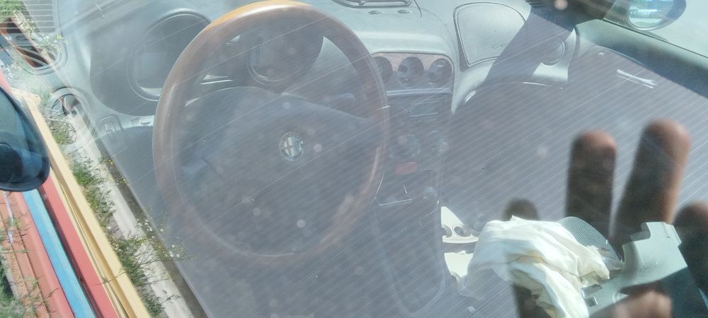 Alfa Romeo 156 doua bucăți