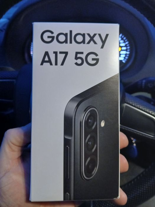 SAMSUNG A 17 чисто нов