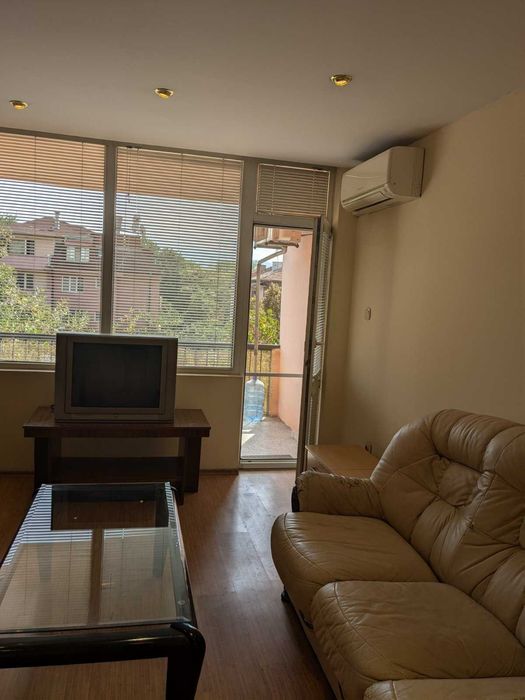 Продава се Многостаен апартамент в Пловдив, Кючук Париж - 100 кв.м за 1970 €/кв.м - Снимка #1