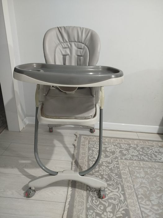 Детский стул для кормления