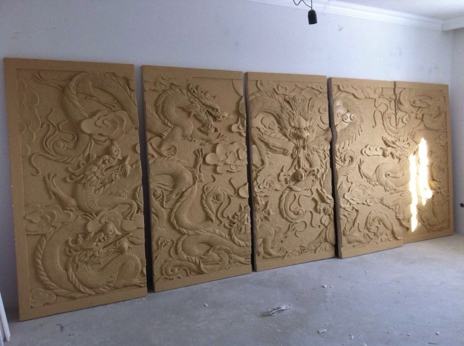 Картины на стенах художник