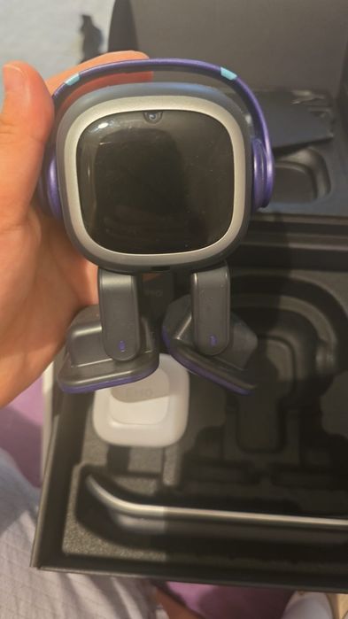 Продаю Robot Emo