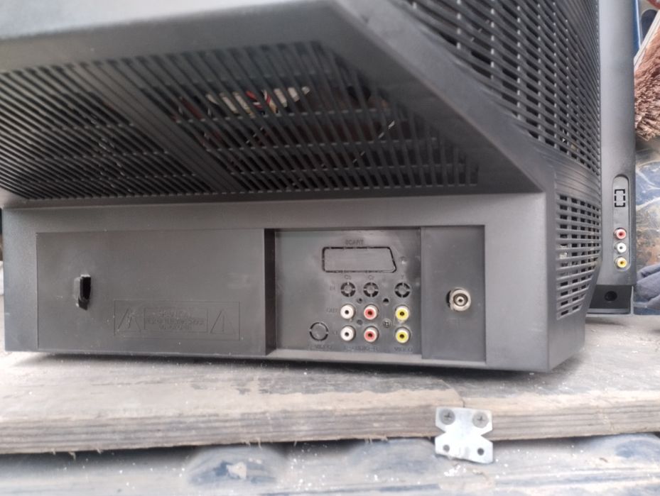 Телевизор Crown 21 Чисто нов!