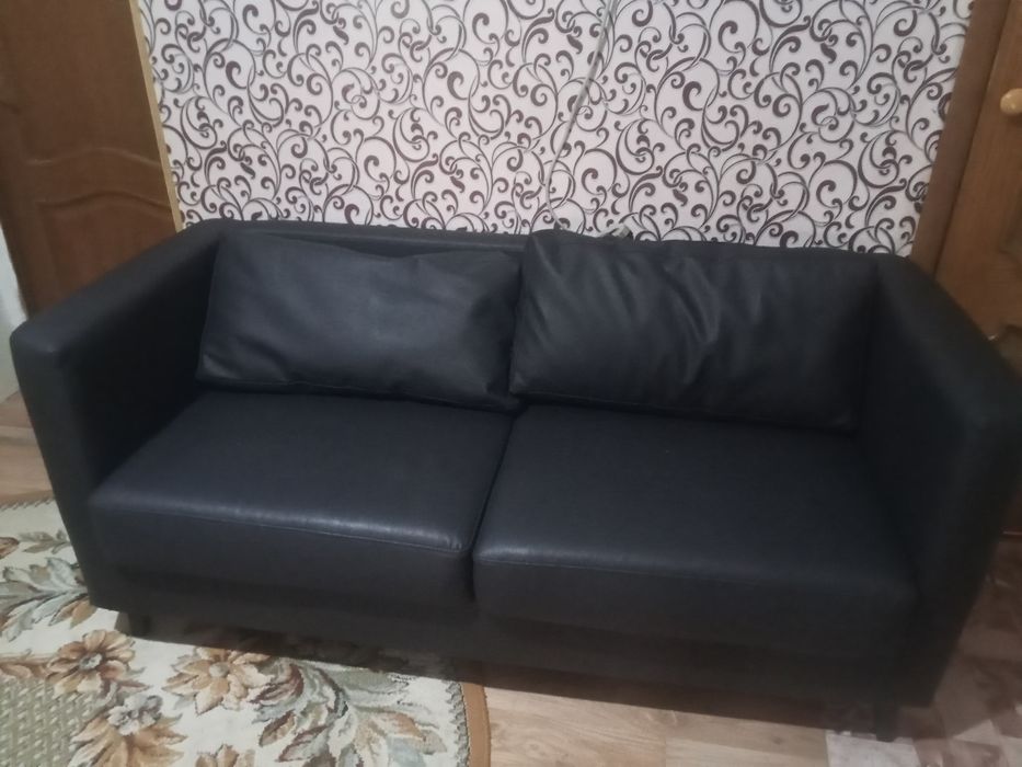Диван сатылады почти новый