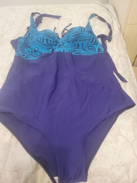 Продам купальник