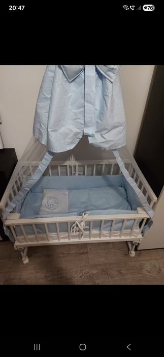 Patut bebelusi atasabil la pat