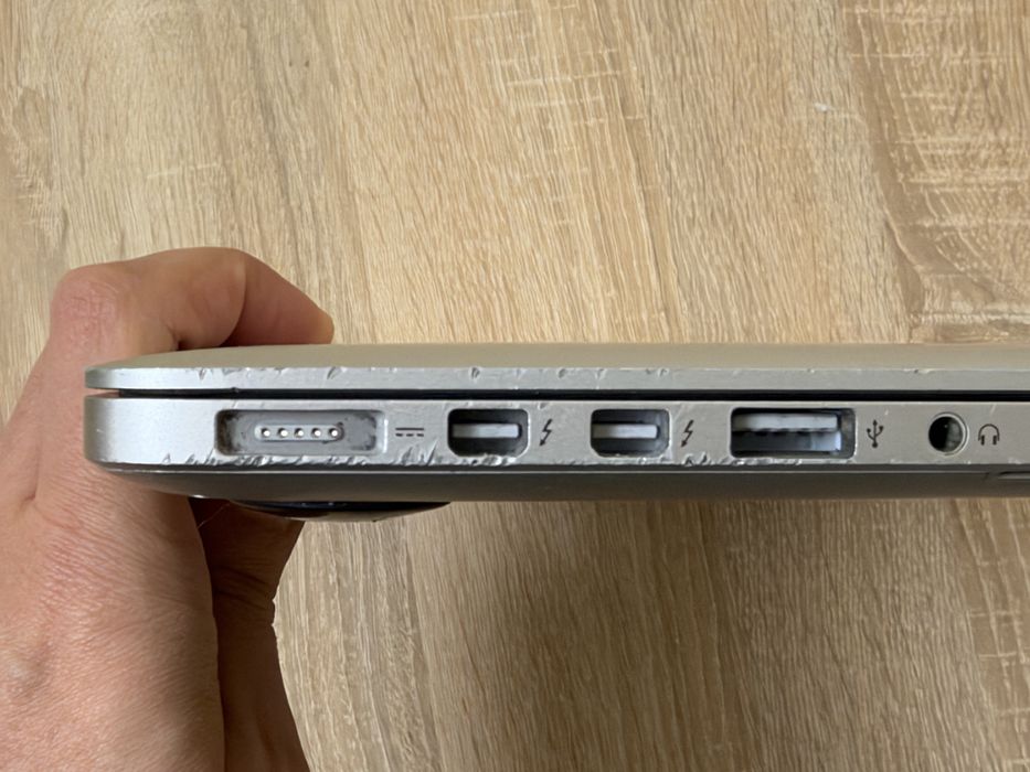 Apple MacBook Pro A1502 Stocare 128Gb, RAM 8Gb