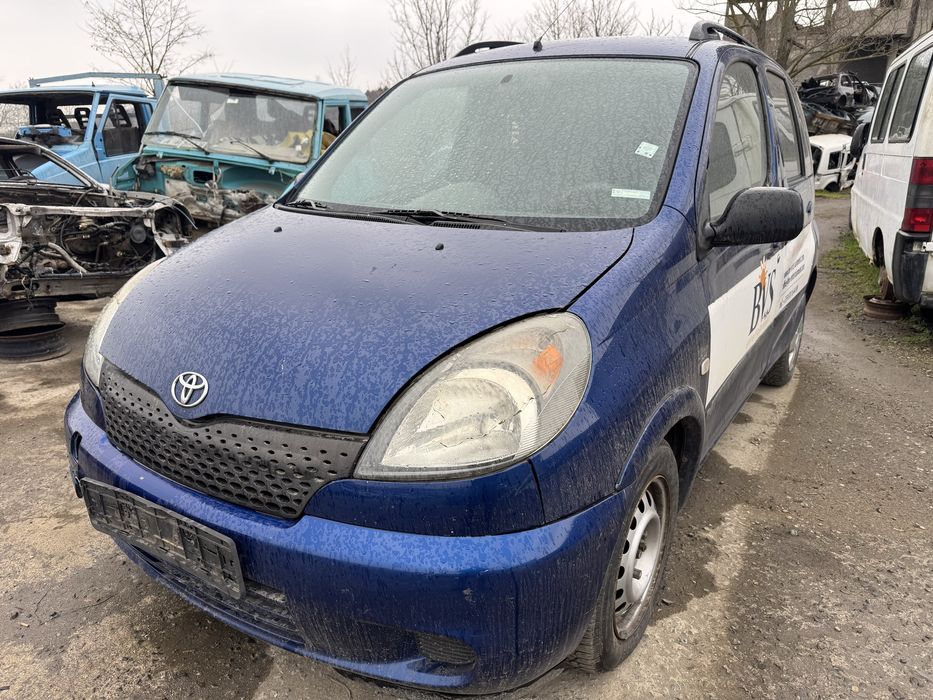 Toyota Yaris Verso 1.3i 16v 86hp AT 2001г На Части