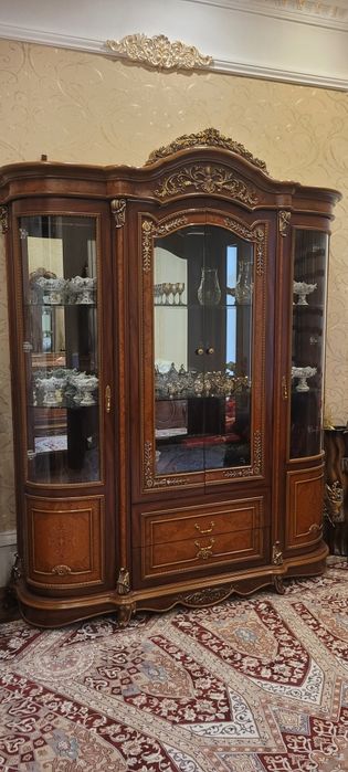 Mebel srochno sotiladi! Ichida serviz va alohida Quti sovg'a!