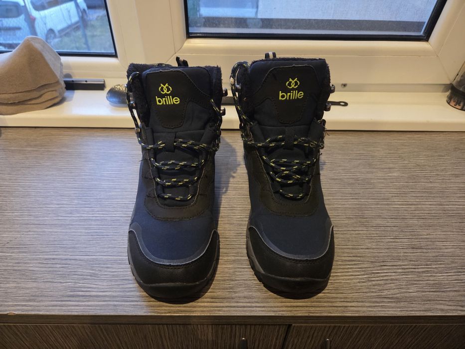 Продавам зимни обувки Brille