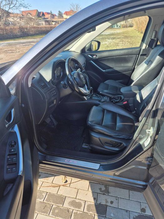 Mazda CX-5 AWD Revolution Top