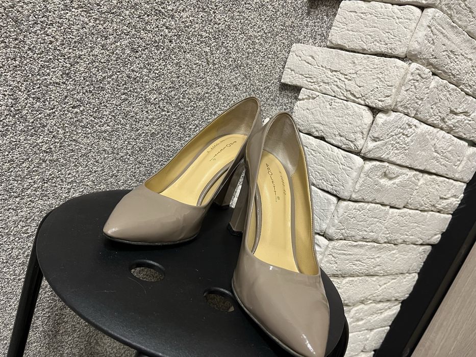 Продам туфли женские