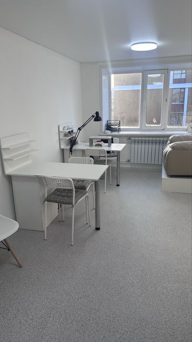 Аренда маникюрного стола