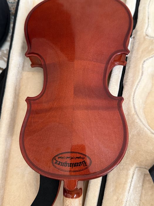 Продам скрипку 1/4 Азербаджансакая