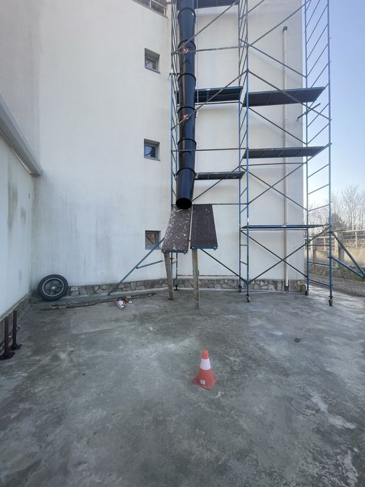 Улей за боклук/скеле