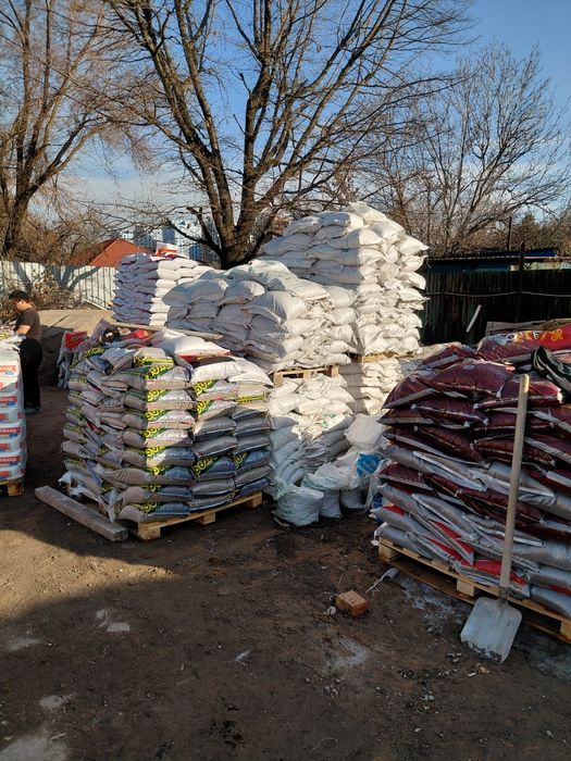 Профиль стенавой ГИПСАКАРТОН клей кафельный