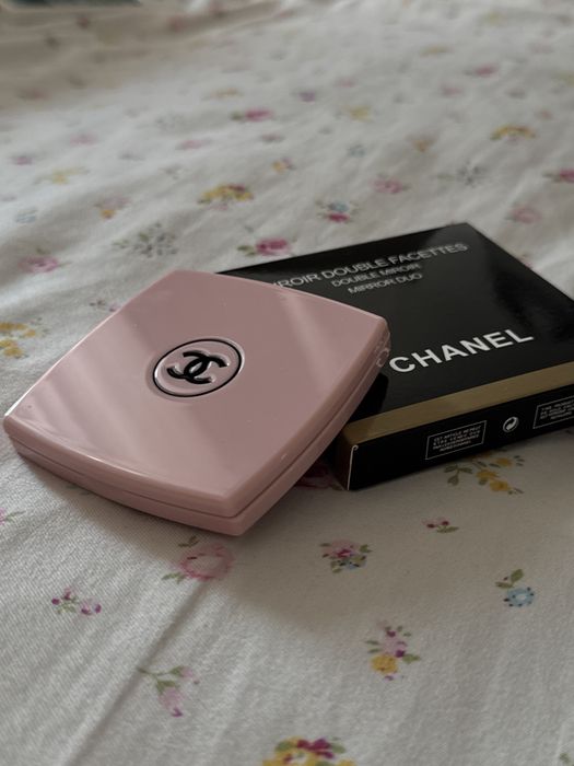 Oglinda Chanel Miroir Double Facettes