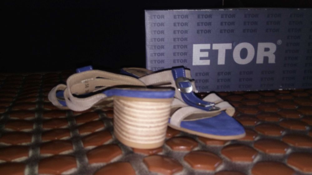 Босоножки 39 разм  и туфли 40 разм