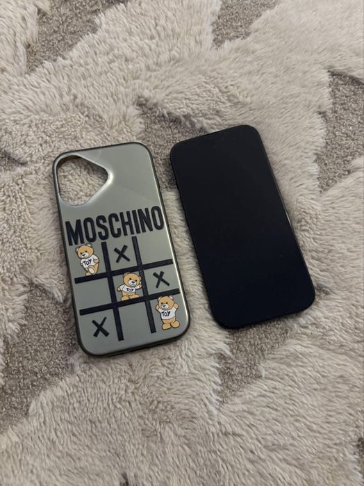 Vand Iphone 16 stare foarte buna