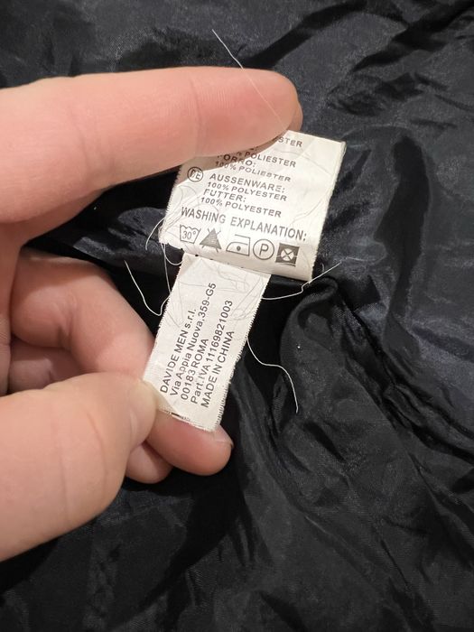 Мъжко яке с качулка и пух в син цвят.