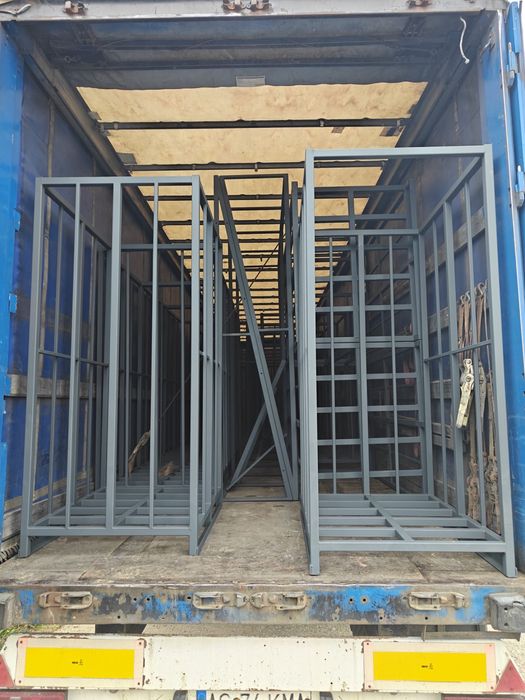 Boxpaleti metalici ieftini depozitare manipulare marfa lemn textile