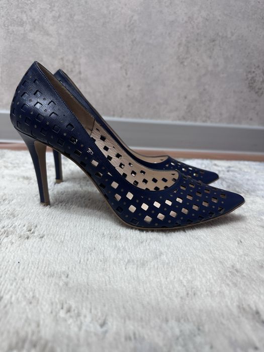 Продаются новые туфли