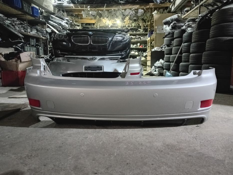 Задний бампер Lexus IS 250
