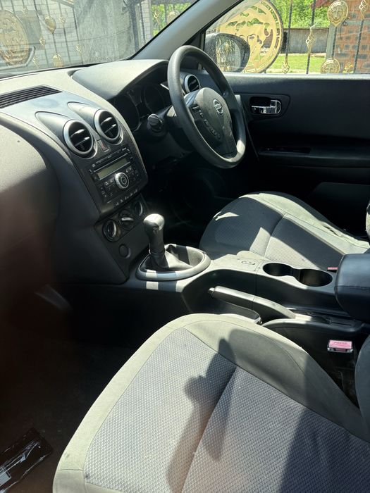 nissan qashqai 1.6i