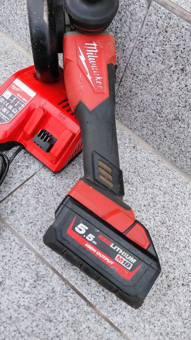 Milwaukee M18 FSAG125X Ъглошлайф