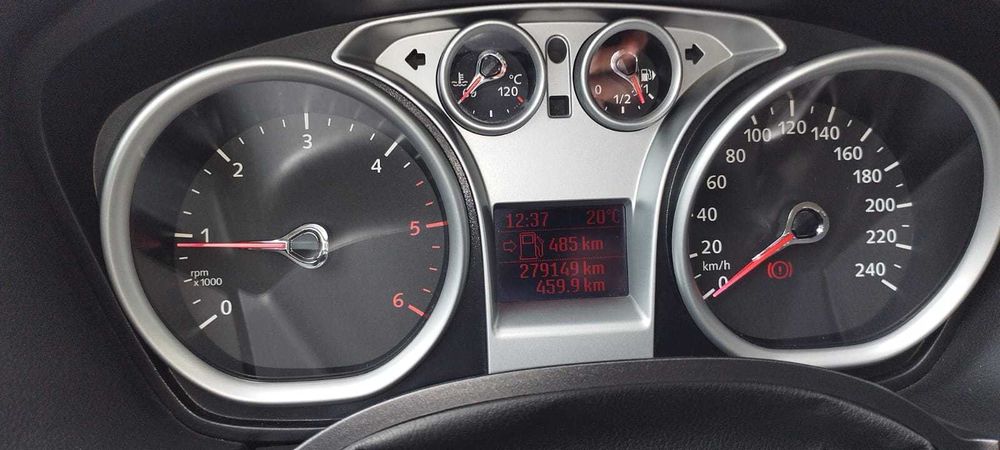 Ford focus mk2 titanium