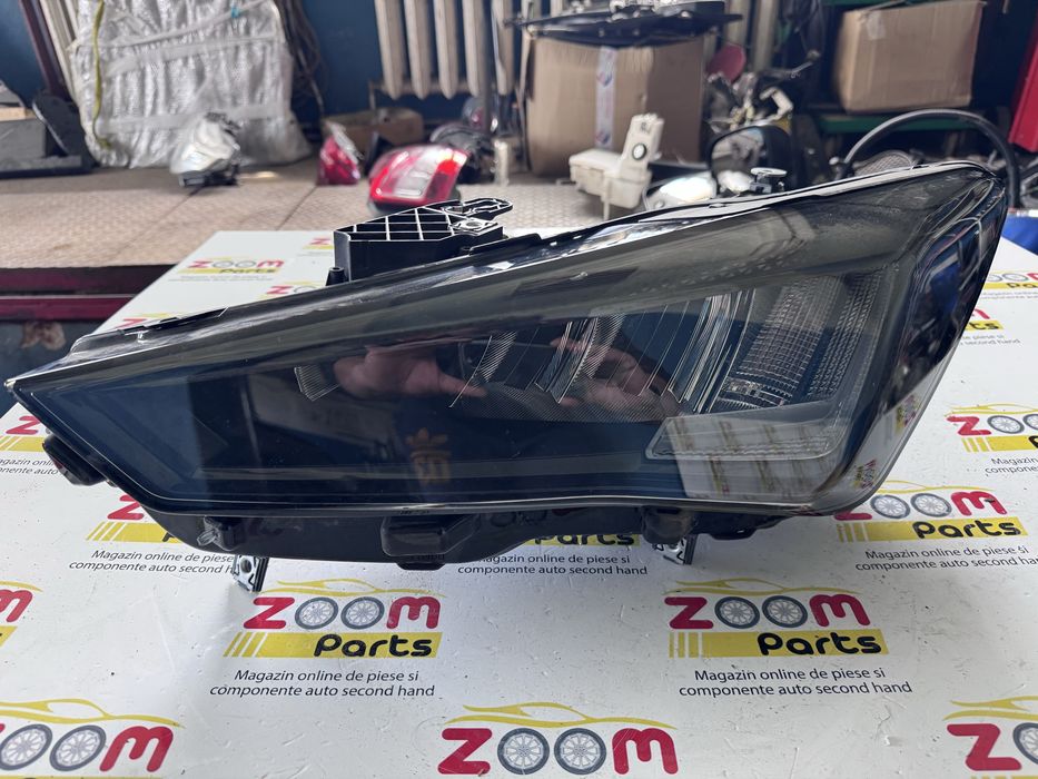 Far stanga Seat Leon 4 2020-2026