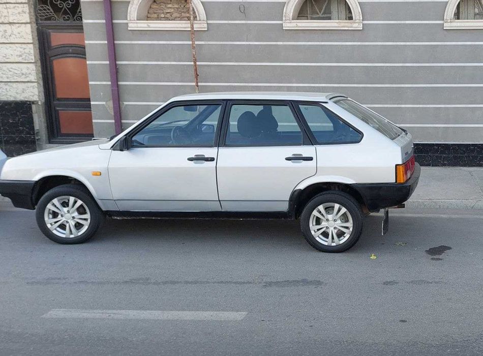 Ваз 2109 Срочно сотилади